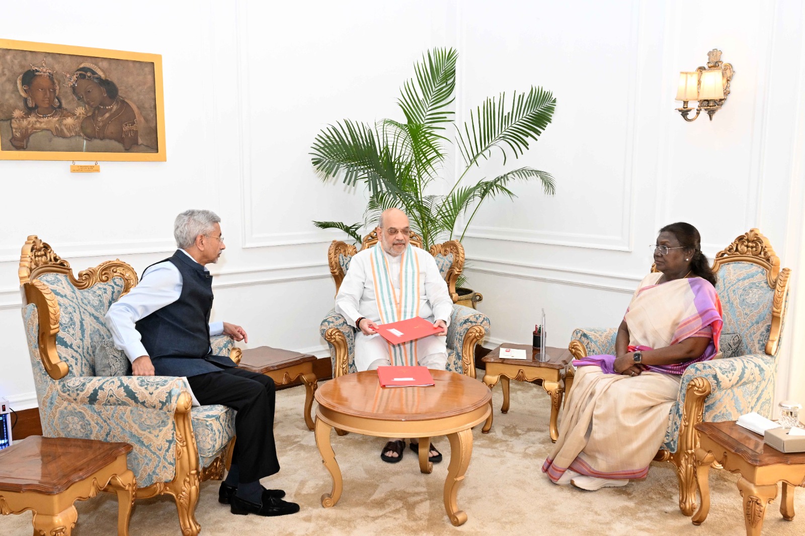 Amit Shah and Jaishankar meet president Murmu Amidst Pahalgam terror